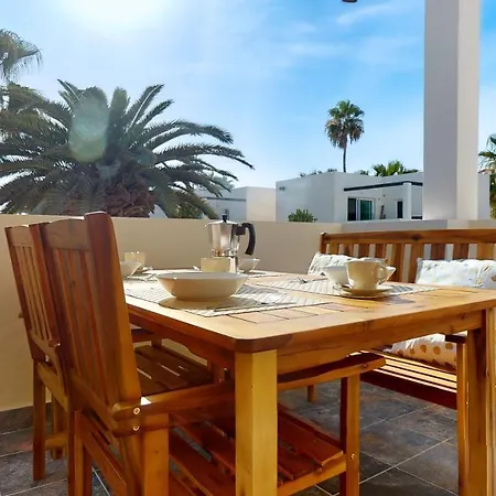 아파트 Home2book Charming Ohana Garden